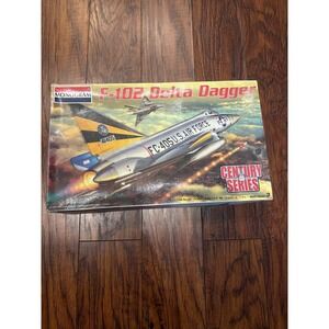 Monogram F-102 Delta Dagger Century Series 1:48 Scale Model Kit 85-5511